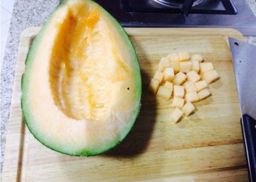 女的来姨妈吃哈密瓜不,“经期女性食用哈密瓜的影响探讨”